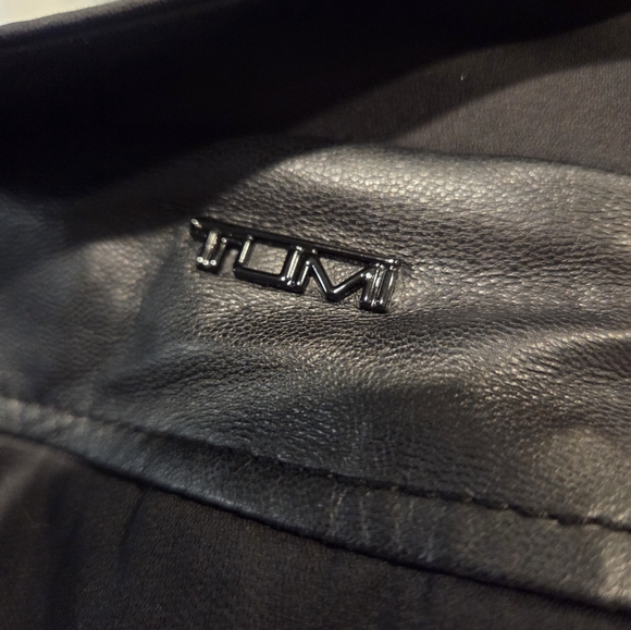 Tumi Trench Coat Size L - Picture 7 of 7